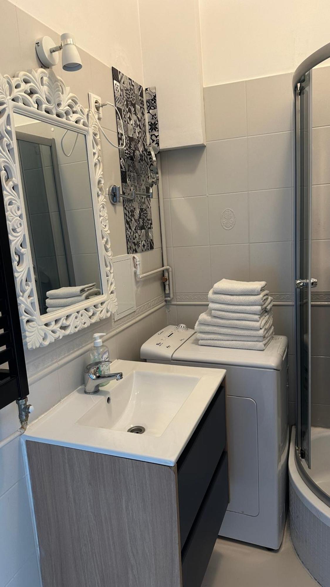 Apartamenty Sofija Deluxe Centrum Zielona Góra Exterior foto