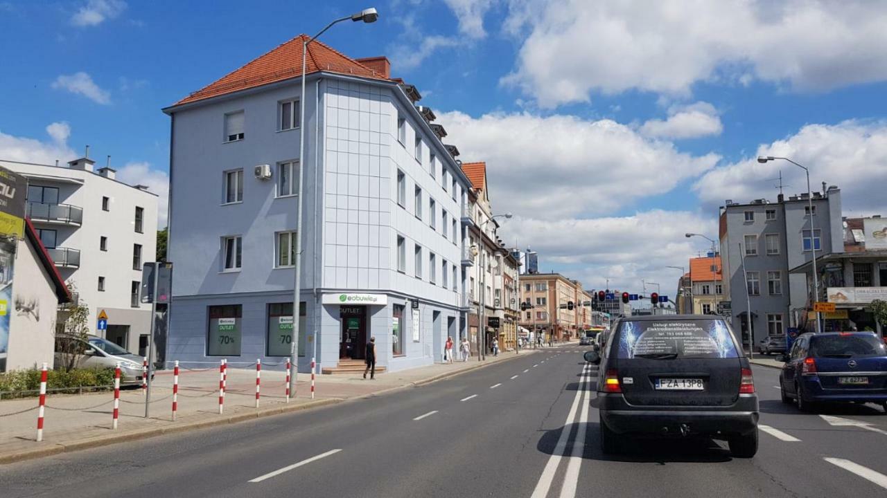 Apartamenty Sofija Deluxe Centrum Zielona Góra Exterior foto